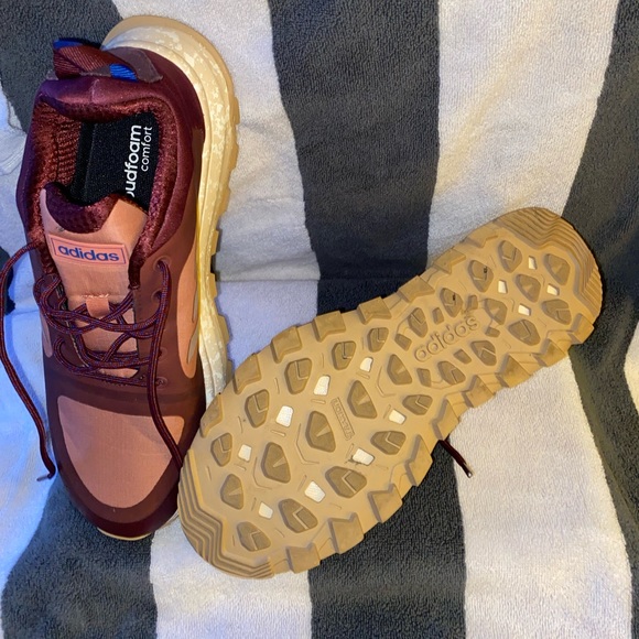 adidas traxion Men’s 8.5(US) cloudfoam comfort tennis athletic shoe BRICK red - Picture 2 of 2